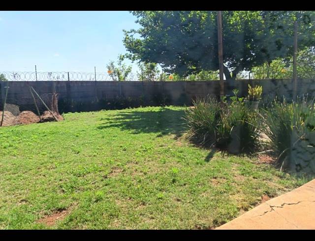 3 BEDROOM FREESTANDING RENTED IN KRUGERSRUS
